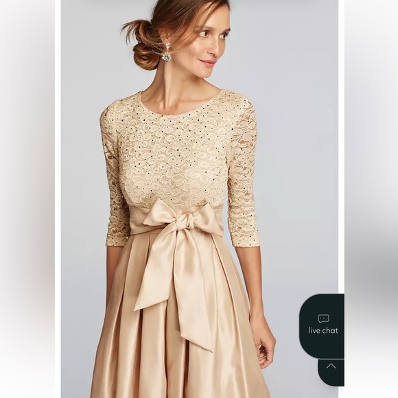 Elegant Champagne Lace and Shantung Evening Gown - Picture 6 of 8